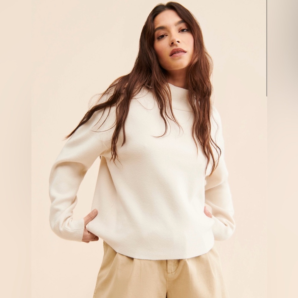 The Carys Mock-Neck Sweater by Maeve. Large (LP)